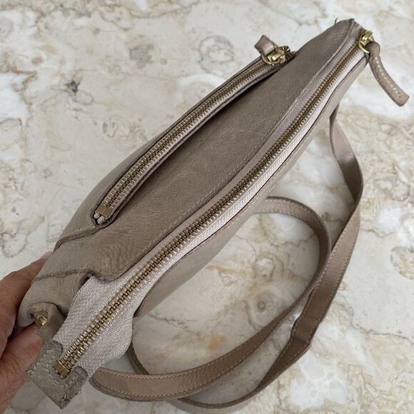 Roots Leather Crossbody Bag - Picture 8 of 16